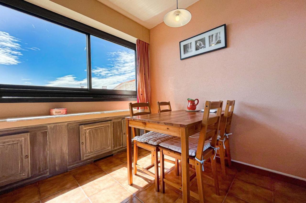 Bright Apartment With Pool Fréjus Eksteriør bilde