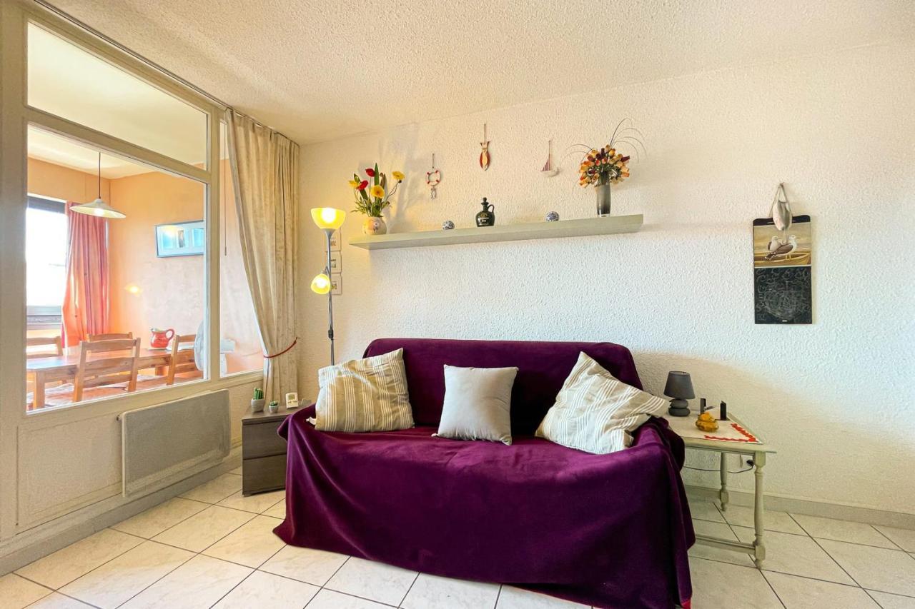 Bright Apartment With Pool Fréjus Eksteriør bilde